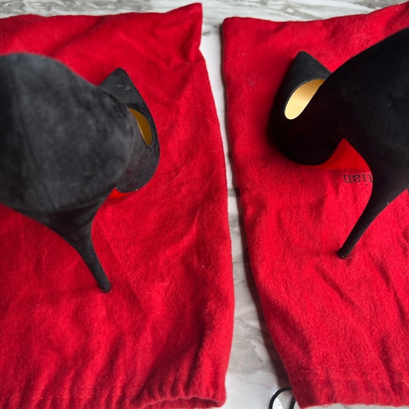 So Kate 120 suede pumps.😍😍😍 - Picture 15 of 16